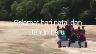 Mobil 4x4 Lewat Sungai