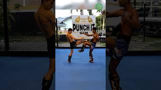 Muay Thai Knockouts - Scissor Knee Off The Ropes with Kru Four