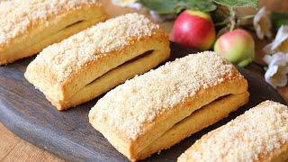 Shortbread stripes with apple jam.