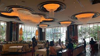 Sunday Brunch at Finestra, Solaire