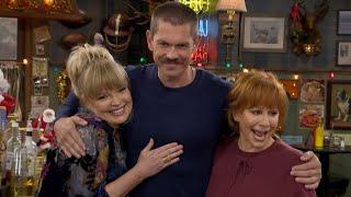 Reba REUNION! Steve Howey REACTS to Happy's Place Cameo (Exclusive)