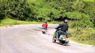 EL AVISPERO - CLUB VESPA QUITO - TRIP SOLIDARIO NAVIDAD 2012