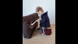 EM Workshop presents: How I made crochet Stephen Ridley pianist