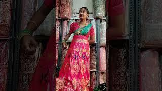 pagali lahanga ke dukan par machai dhamal #Pagali #पगली #bhojpuri #video #funny #comedy #neha