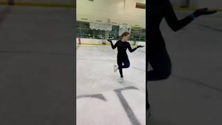 The ice rink is open again! | Figure Skating #artisticspin #figureskater #camelspin