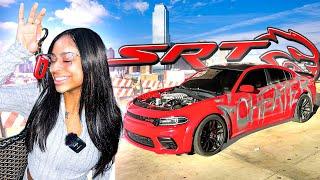 I LET NADIA J DRIVE MY HELLCAT ... *WE DID DONUTS* 