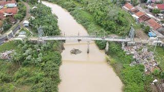 Jembatan gantung desa Cibereng sudah rampung dan bisa di lewati.