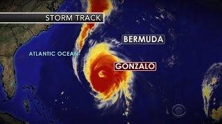 Hurricane pummels Bermuda with rain, high winds