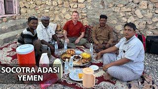 Iftar with a Local Family in Yemen