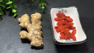 Goji berries and ginger, my husband tried it for 2 days and said it was really good, the benefits a