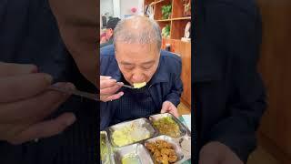 今儿来康园跟罗叔奇姨吃点肉段儿~ 吉林市养老院
