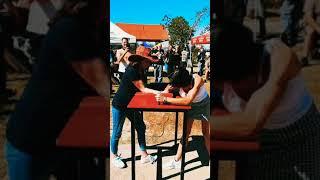 Share#gunshowgirl #armwrestling #armwrestlingchallenge