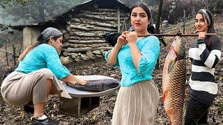 IRAN Village Life : Cooking Traditional Lunch & Baking local Bread in a Clay Oven