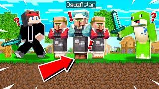 KÖYLÜ OLARAK KAÇIYORUM 2 ARKADAŞIM KOVALIYOR - Minecraft