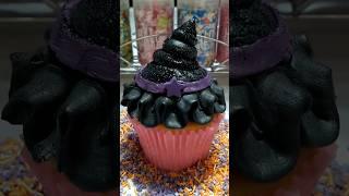 Cupcake Piping Techniques for Beginners Part 19  #cake #frostingcupcakes #cakedecorating