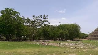 Pirámide Kinick Kakmó/ Izamal, Yucatán