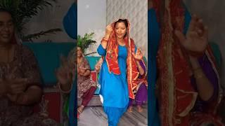 #ytshorts #shorts #viral #haryanvigeet #lokgeet #bhajan #desidance #folkdance #jakdi #parveenchahal