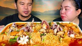 4 Bungkus Mie Gaga lvel 5, plus gurita jamur tahu sayur kuah pedas Mukbang