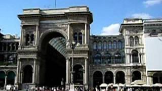 Milan: Piazza Duomo