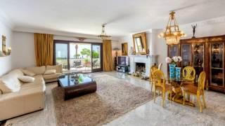 Luxurious apartment for sale in Monte Paraíso Country Club, Marbella
