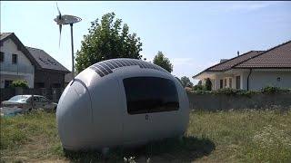 Mobile Home of Future? Slovak architects develop completely self-sustaining home dubbed "Ecocapsule"