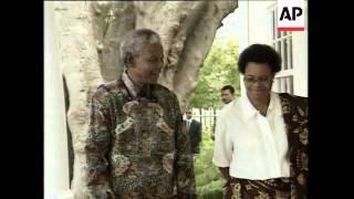 SOUTH AFRICA: PRESIDENT MANDELA'S ROMANCE WITH GRACA MACHEL