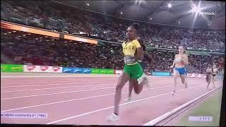 Jamaica almost got the gold in the women's 4*400 relay final!