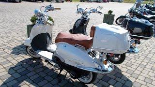 Moto Magnus Retro 1954 scooter white vs black