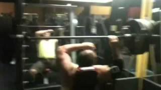 Kauka Lindsey Shoulder press