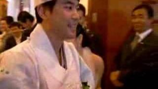 Down the aisle, Korean Style