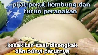 Pijat perut wanita putih