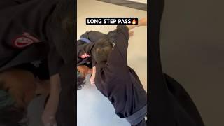 BJJ guard passing Long step pass