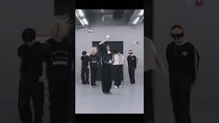 sexy king hyunjin #shorts #capcut #ayeen #straykids #skz #hyunjin #straykidshyunjin #skzhyunjin