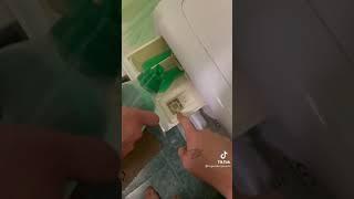 Как пользоваться стиральной машиной, часть 1. Прикол. #shorts #подпишись
