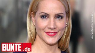 "Tagesschau"-Sprecherin Judith Rakers - Im glamourösen Look – "High Heels statt Hühner-Harke"