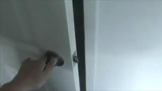 HOW TO CLOSE A DOOR! | HOW2DO