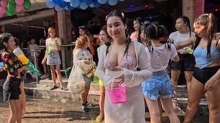 Songkran Pattaya Soi6 12/4/2024 #pattaya #thailand #songkranfestival #Songkran #soi6pattaya #soi6