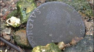 Mudlarking The River Thames In London - Medieval and Georgian found between the rocks!