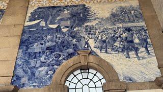 The #azulejos tiles in São Bento Station, Porto