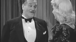 Pie Fight - The Three Stooges - In the Sweet Pie and Pie (1941)
