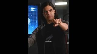 Cisco’s parallel timeline speech about The Flash’s suit #theflash