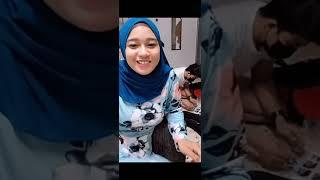 awek melayu tudung tunjuk peha