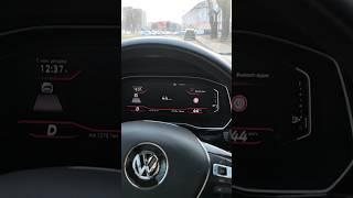 Реакция адаптивного круиза (ACC) на стоящий автомобиль. VW JETTA 7 #Shorts