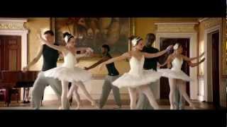 Arsenal players (Sagna,Song,Szczesny,Oxlade Chamberlain) perform ballet for Citroen DS5 !