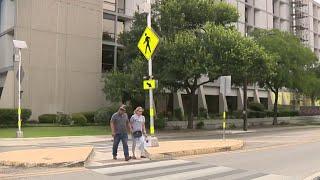 Crosswalk Safety: The Do's and Don'ts for pedestrians and drivers