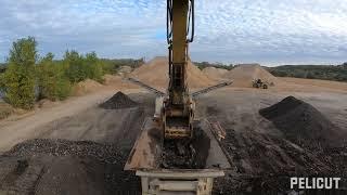 Amazing work crushing sand and gravel at a quarry site