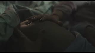 La maternal (2022) - pregnant scene