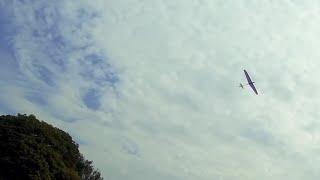 Low Level Thermals: Flying Vladimir's Model Elf In Light Thermals - 20th Sep 2022 - RC DLG Glider