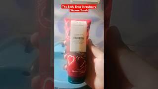 The Body Shop Strawberry Shower Scrub Review #thebodyshop #bodyscrub @TheBodyShopIndia