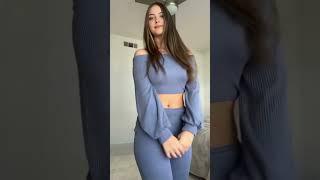 beautiful woman This is a work of art #shorts #asmr #tiktok #sexy #hot #art #wow #girl #viral #simp